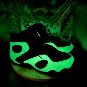 Nike Zoom Rookie QS 2018 Glow In The Dark Sz 11.5 Mens